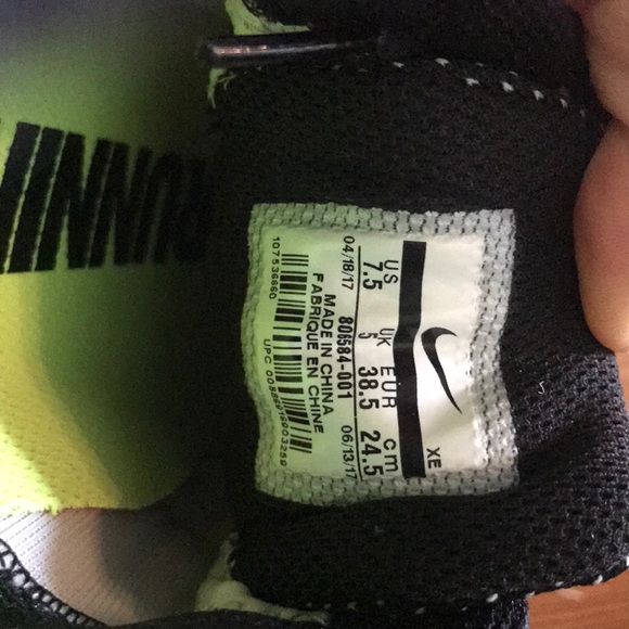 Nike Women’s 7.5 - Picture 5 of 5